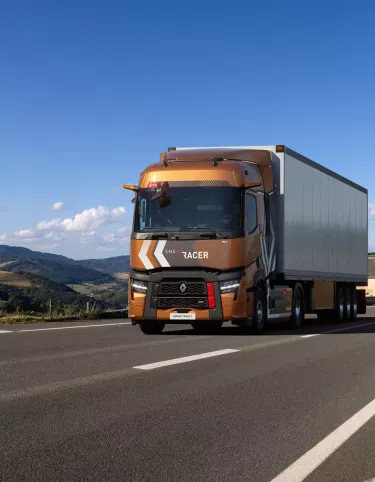 Renault Trucks T High On the road